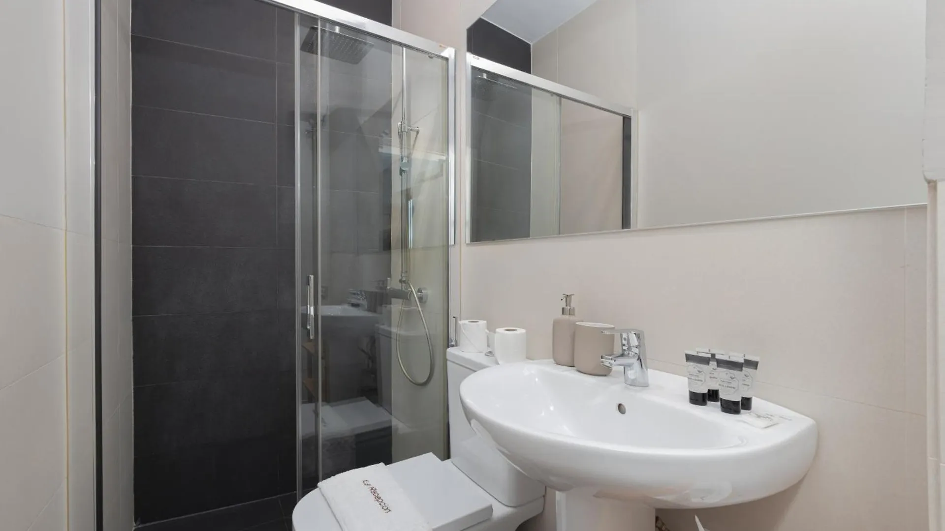 C30 Deluxe Studio With Terrace Into Cathedral Square Apartment Malaga