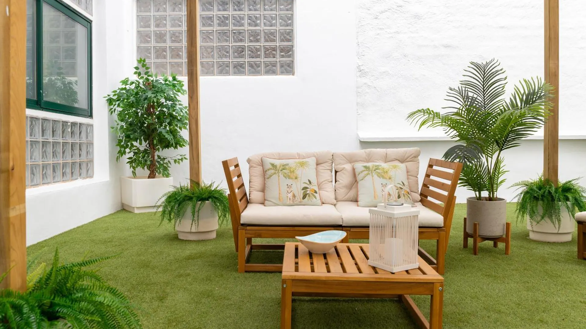 C30 Deluxe Studio With Terrace Into Cathedral Square Apartment Malaga